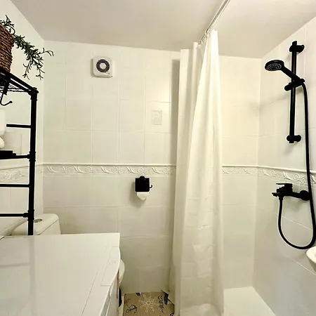 Luxury Mere By Rikas Apartamento