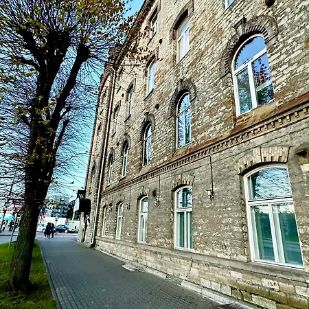 Luxury Mere By Rikas Apartmán *